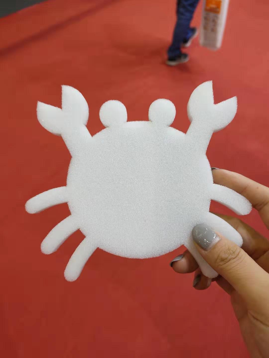 环竖刀海绵切割机切割产品展示图