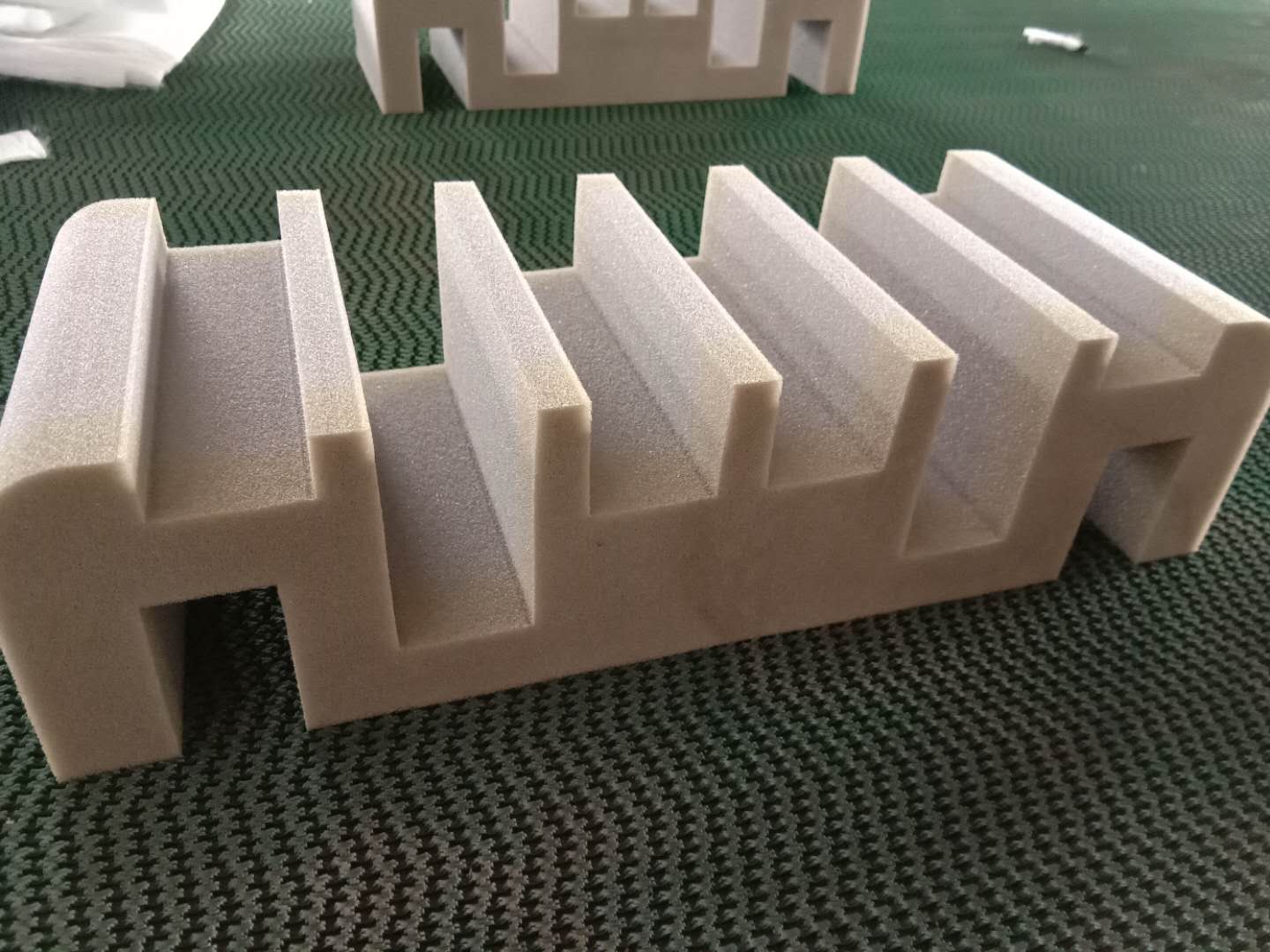 海绵数控异形切割机产品