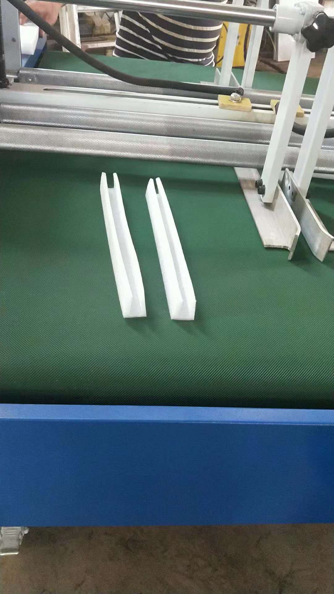 珍珠棉开槽机